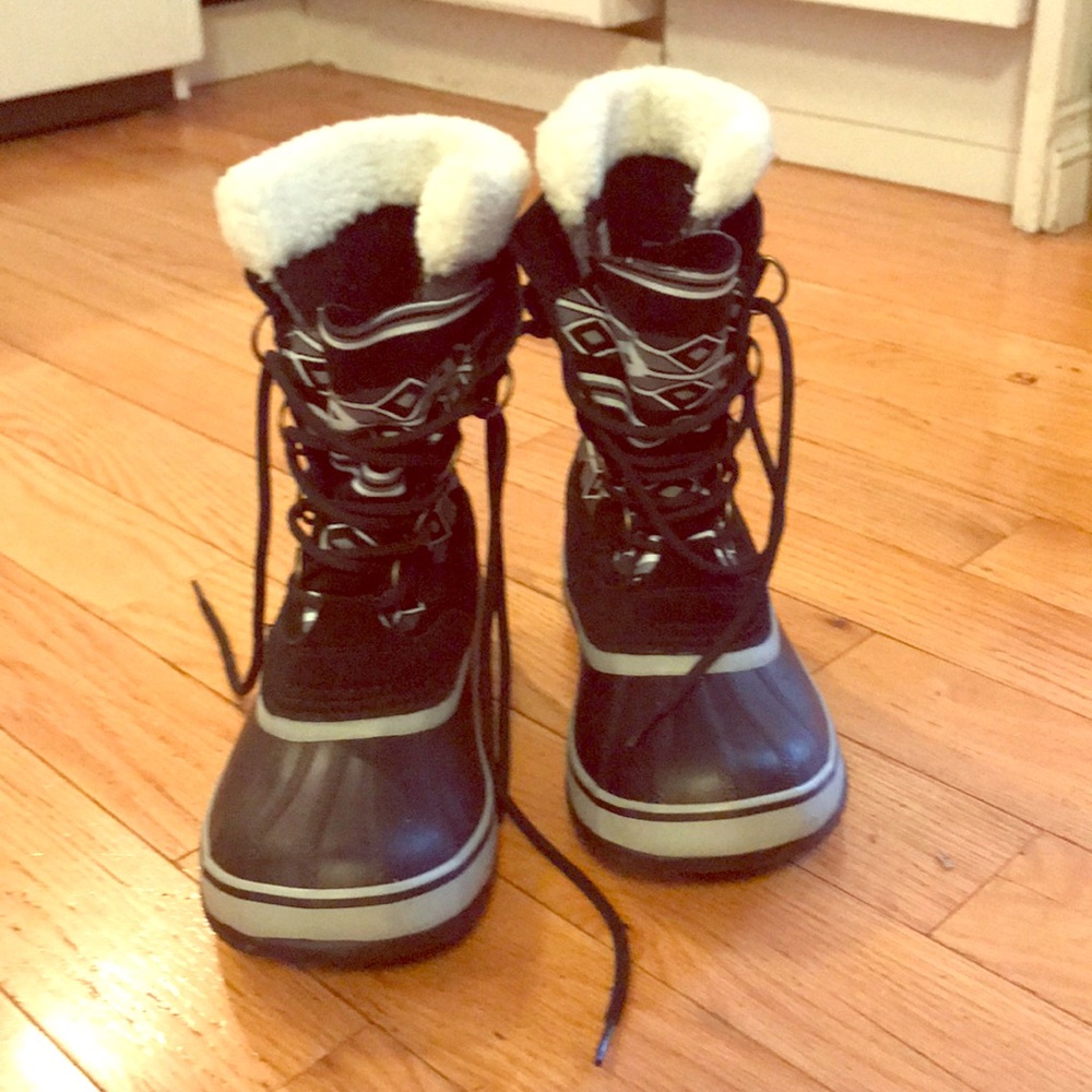 Sorel, VERY gently used snow boots